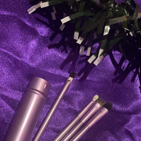 Make up brushes (travel size) - Picture 1 of 1